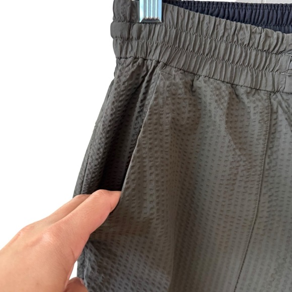 Lululemon Bowline Pant Size SM Dark Olive Athleisure Active Wear Casual Minimal - Picture 5 of 14